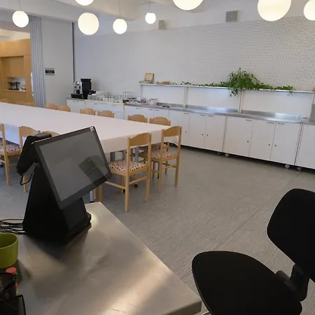Centrum Salvator بيت ضيافة براتسيلافا
