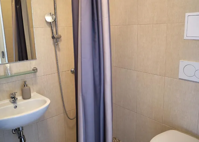 Centrum Salvator Guest house 2*