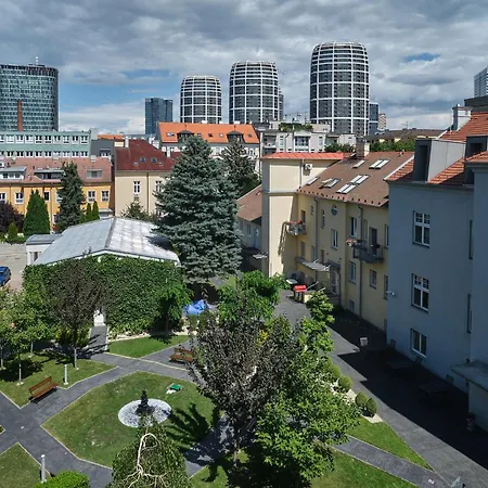 Centrum Salvator Penzión pre hostí Bratislava